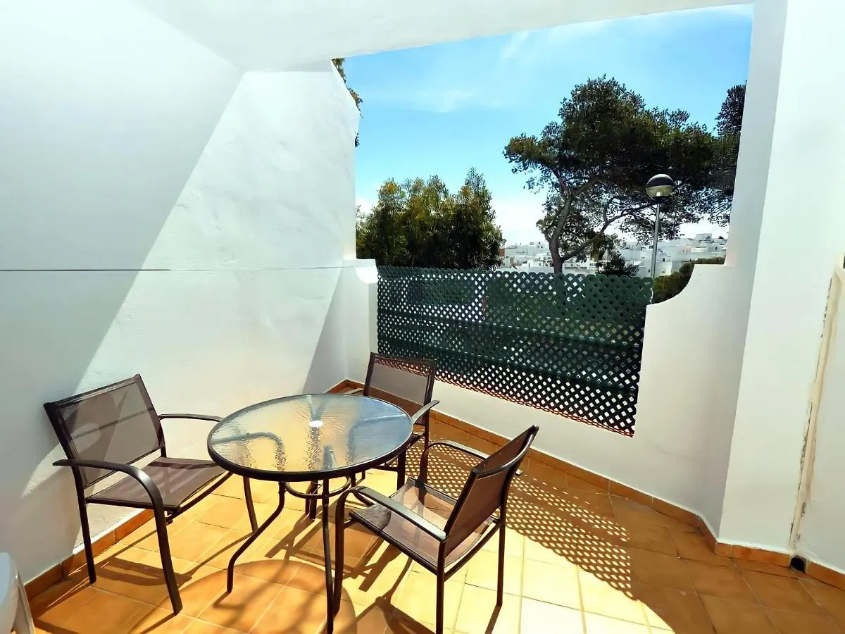 Apartamento Junto Al Mar Piscina Solo Familias Conil De La Frontera 0*,  Spain